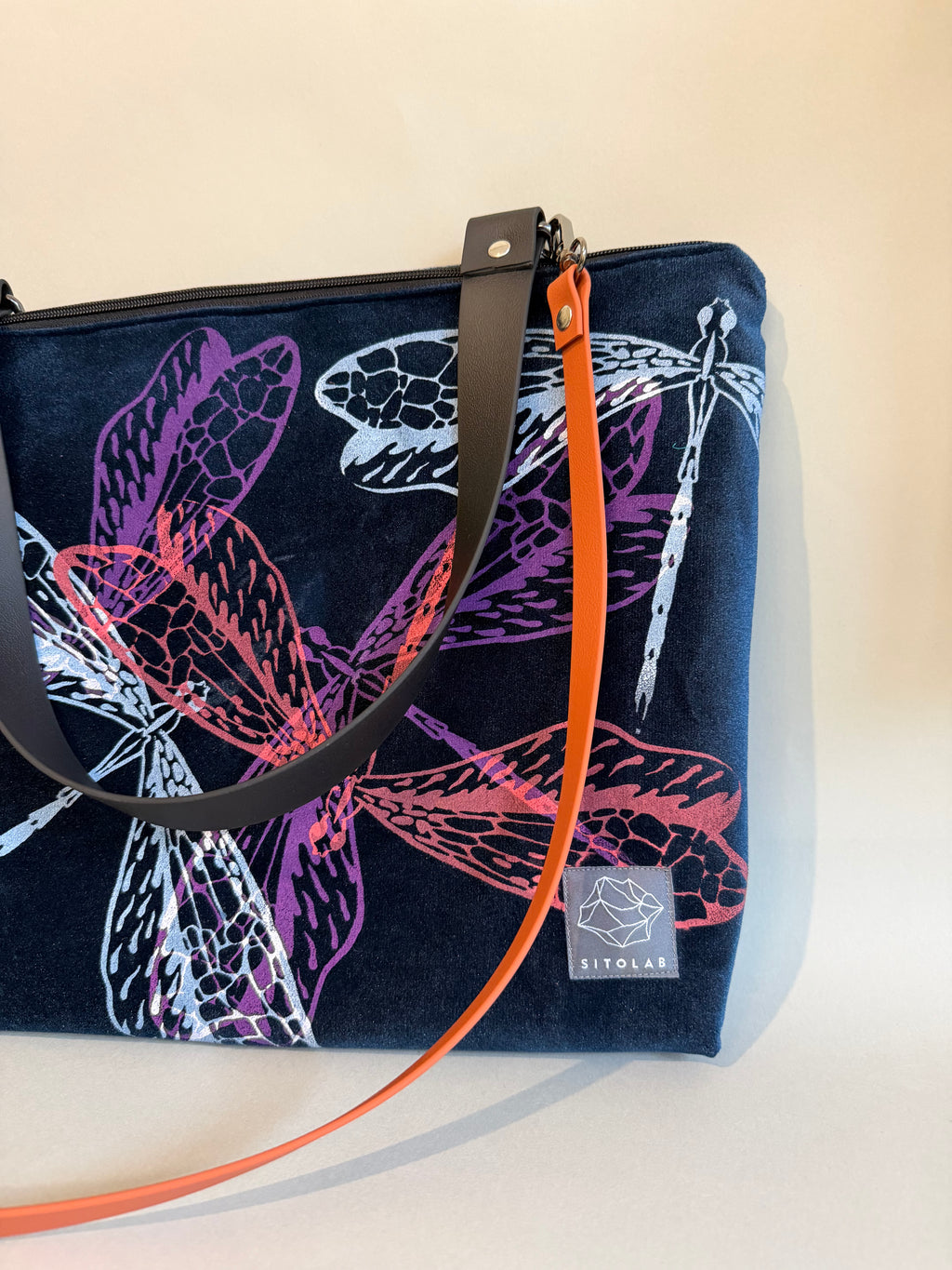 SITOLAB VELVET BLUE DRAGONFLY PINK PRINT BAG