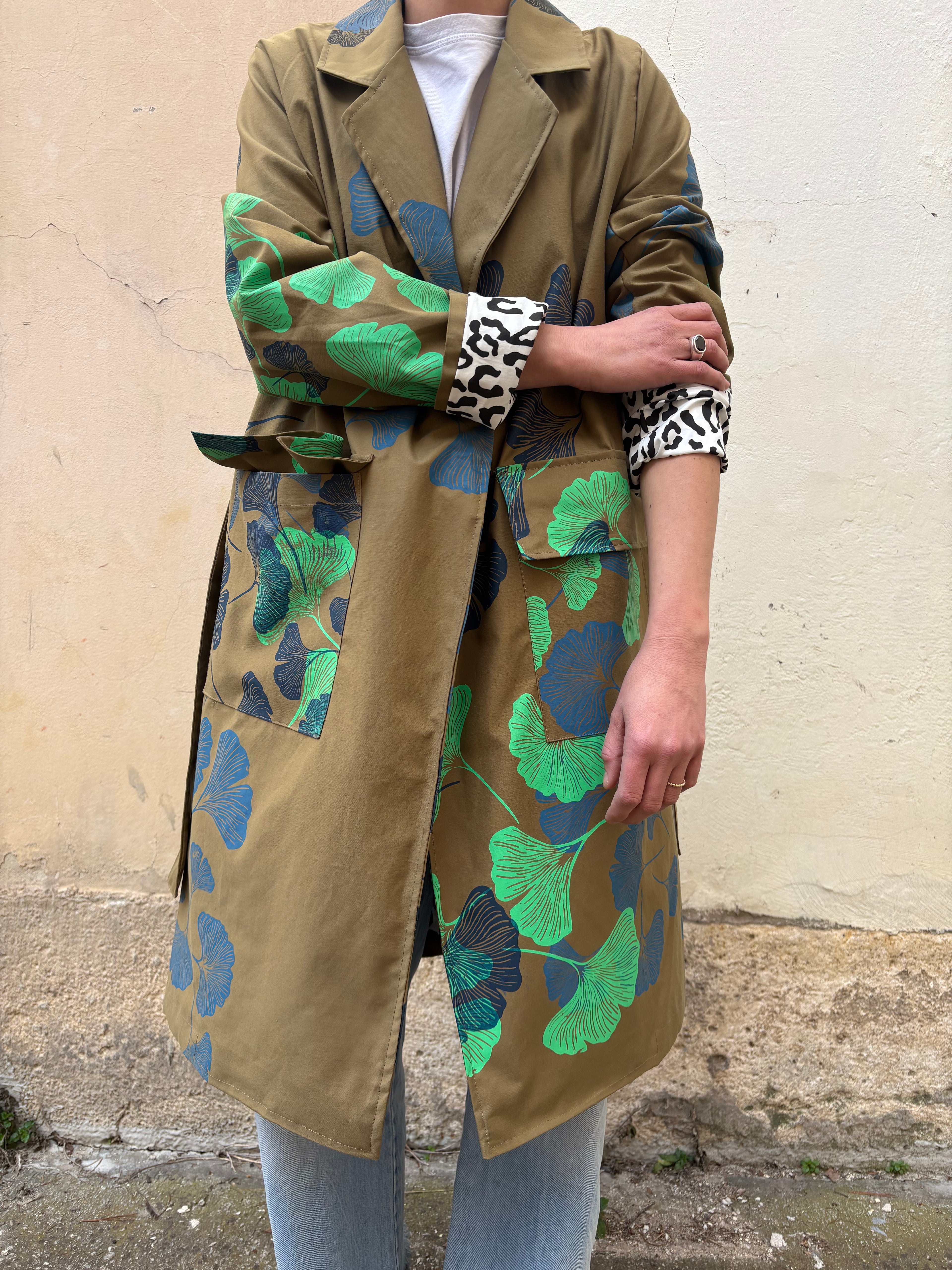 SITOLAB LIGHT COAT WITH BLUE AND GREEN GINKO PRINT