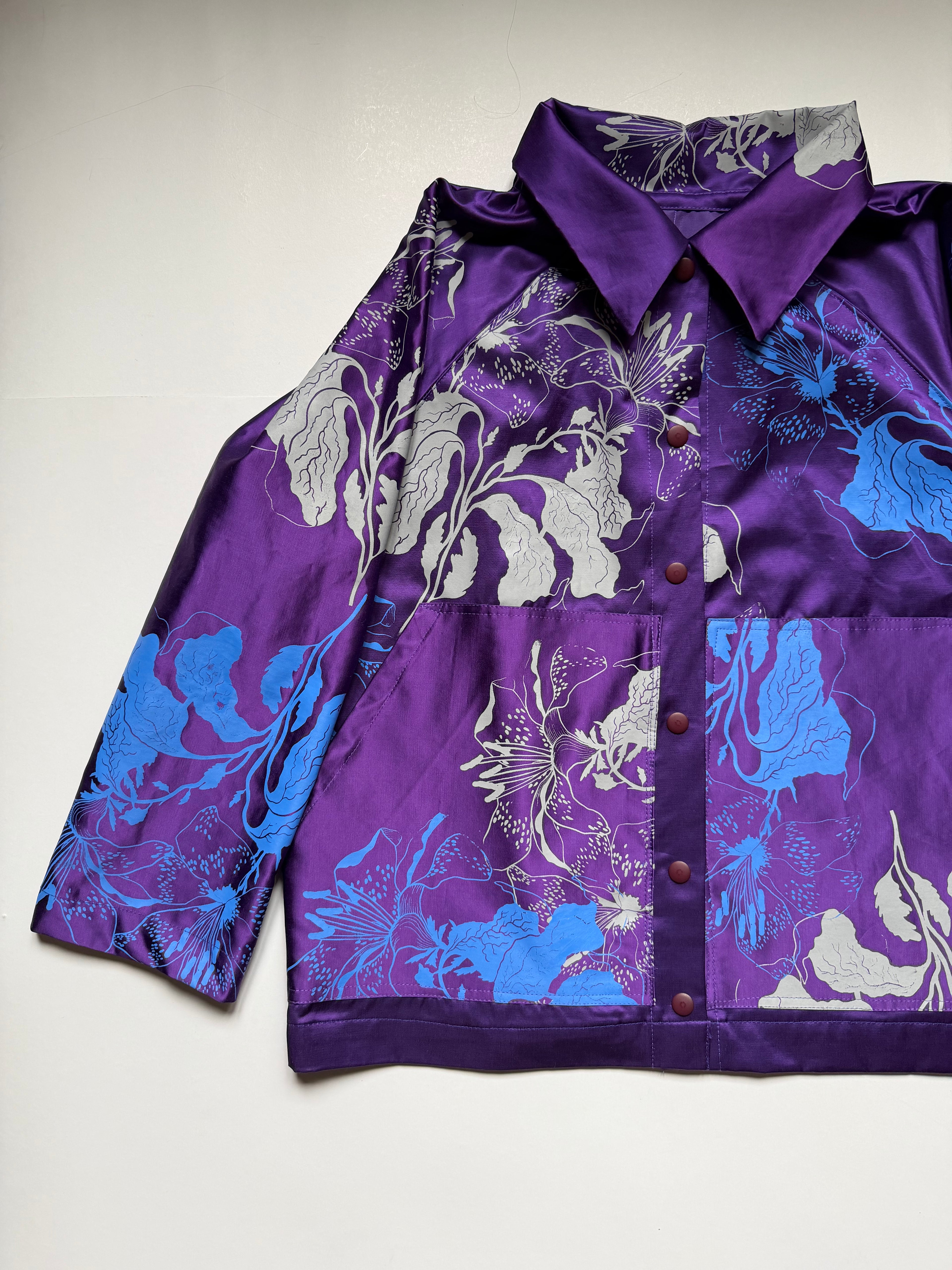 SITOLAB VIOLET SATIN BOX SHIRT/JACKET FLORAL PRINT