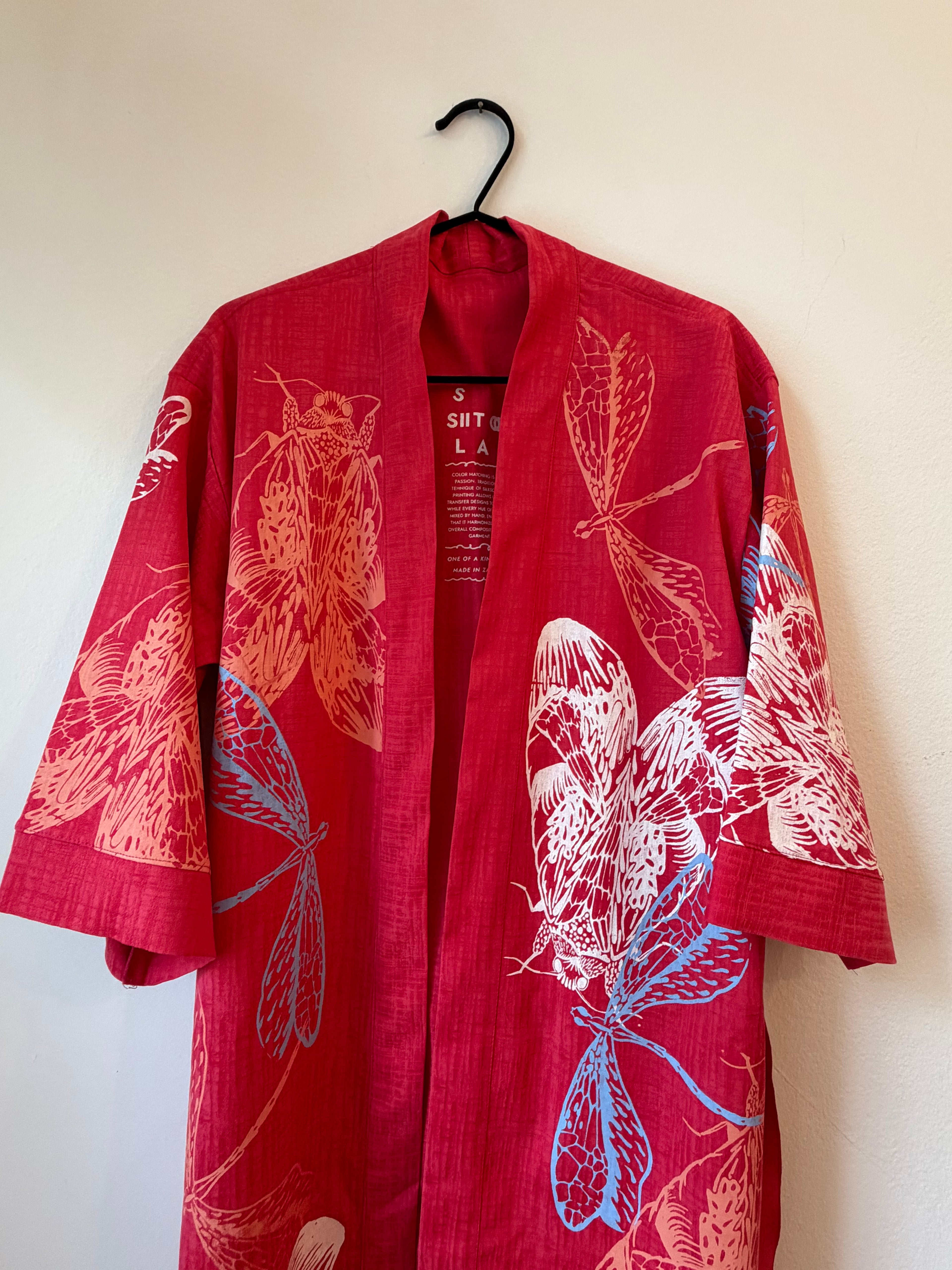 SITOLAB CORAL PINK KIMONO WITH INSECTS PRINT