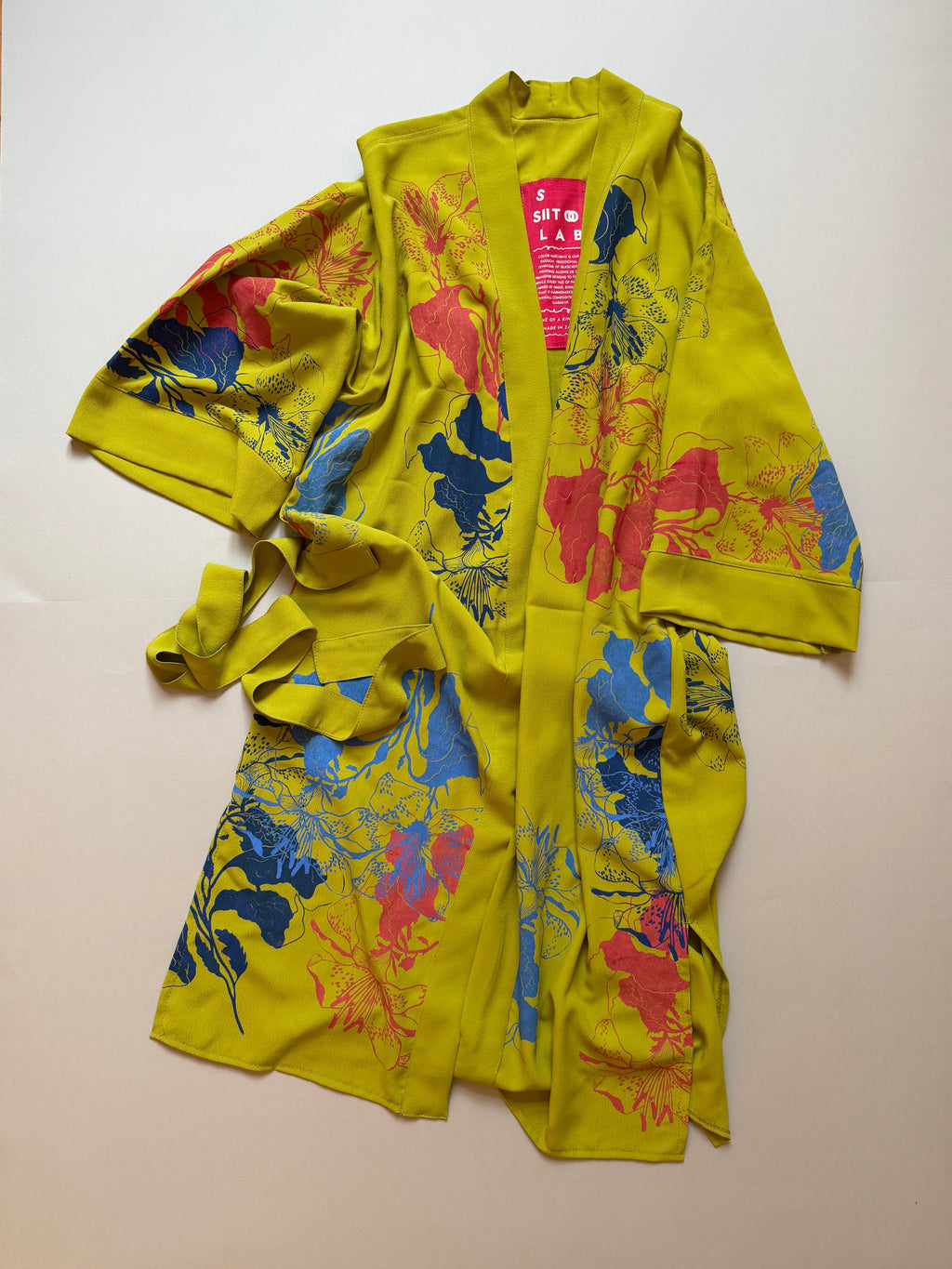 SITOLAB KIWI KIMONO WITH FLORAL PRINT