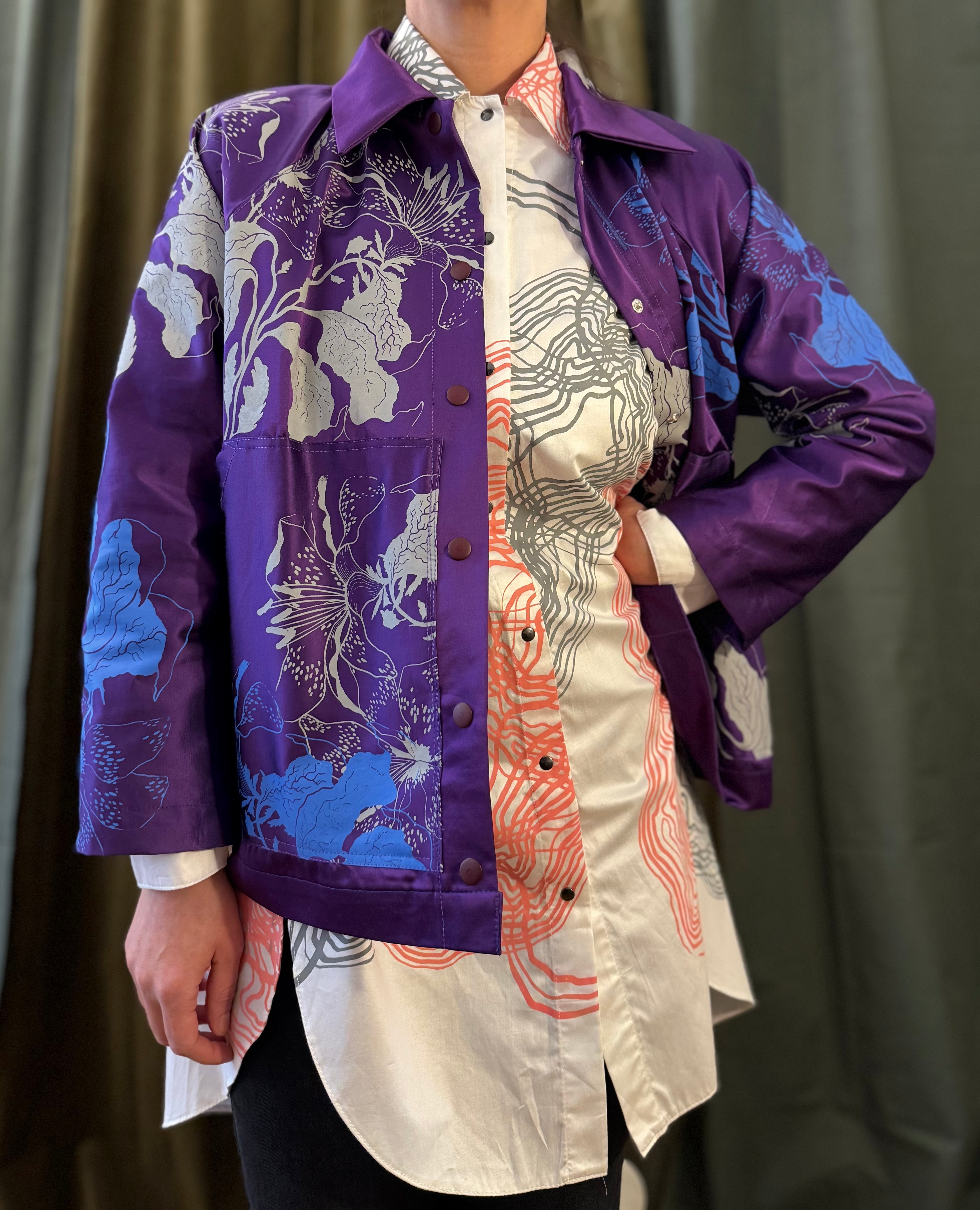 SITOLAB VIOLET SATIN BOX SHIRT/JACKET FLORAL PRINT