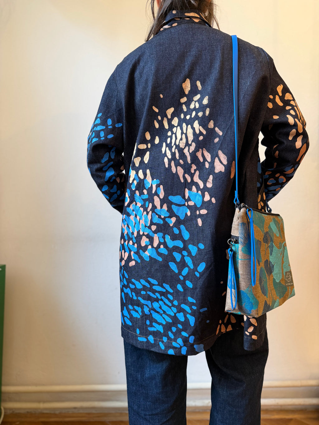 SITOLAB MINI BEIGE BAG WITH BLUE GINKO PRINT
