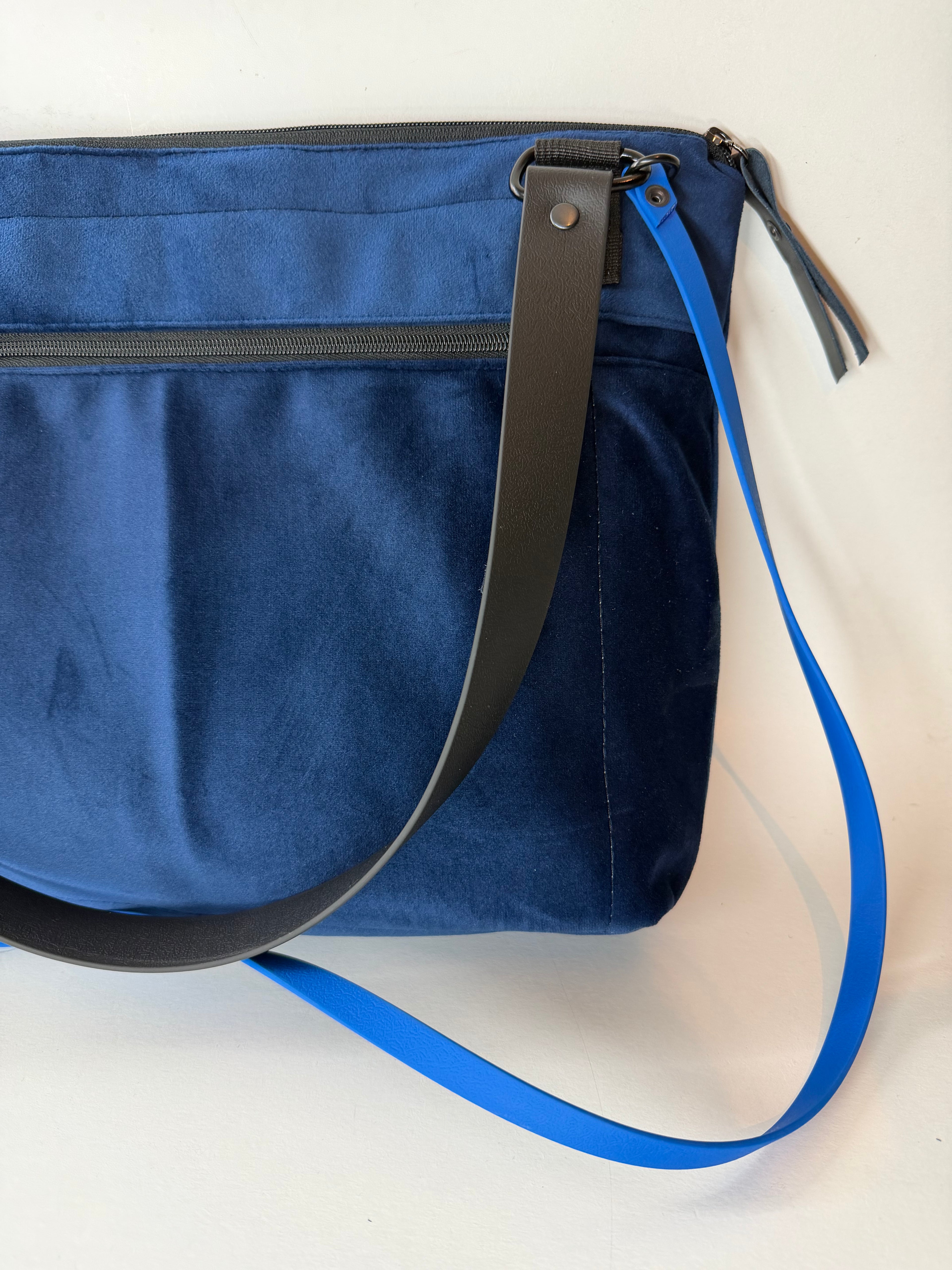SITOLAB VELVET DARK BLUE BAG WITH INSECTS PRINT II