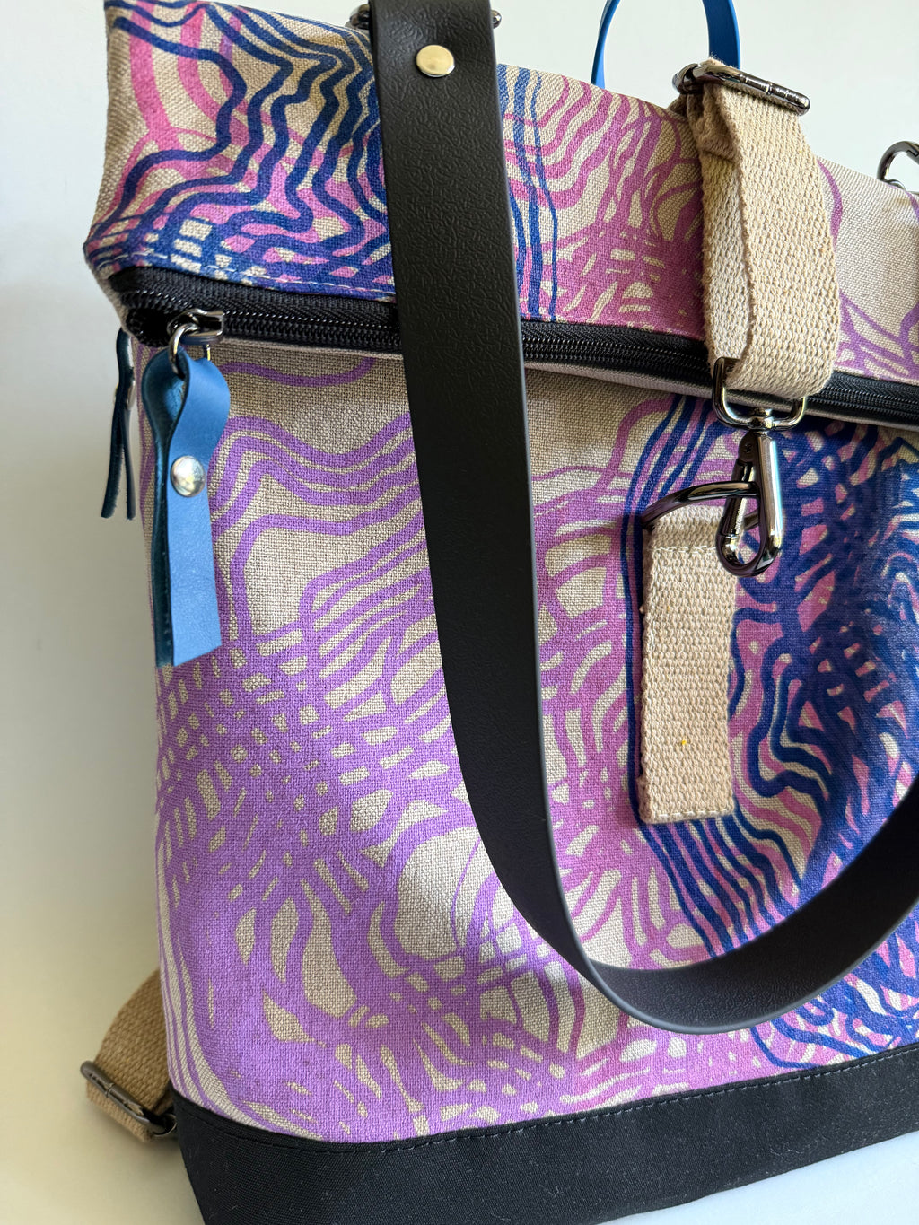 SITOLAB BEIGE SWIRL BACKPACK BAG