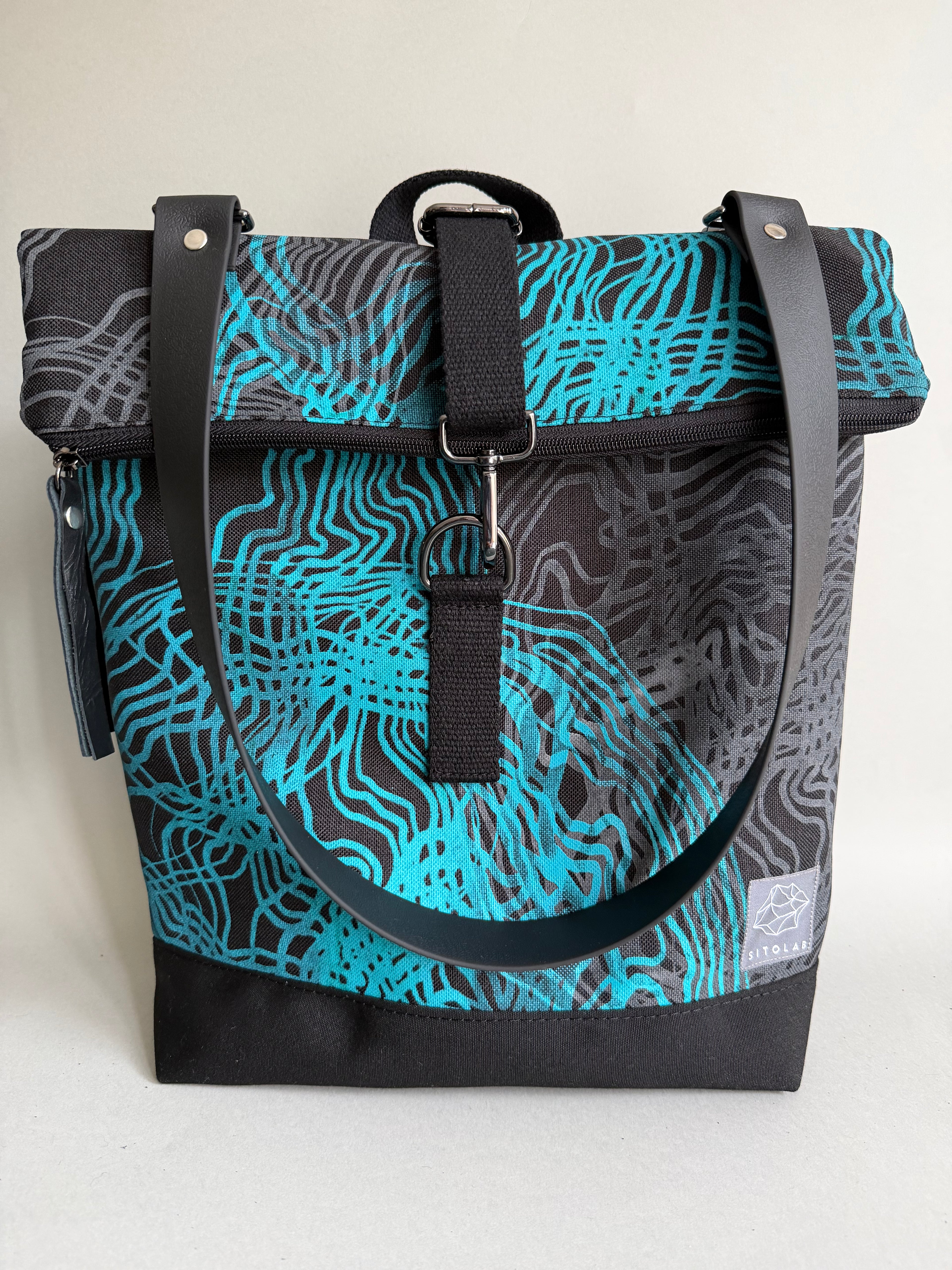 SITOLAB BLACK BACKPACK WITH TURQUISE SWIRL PRINT