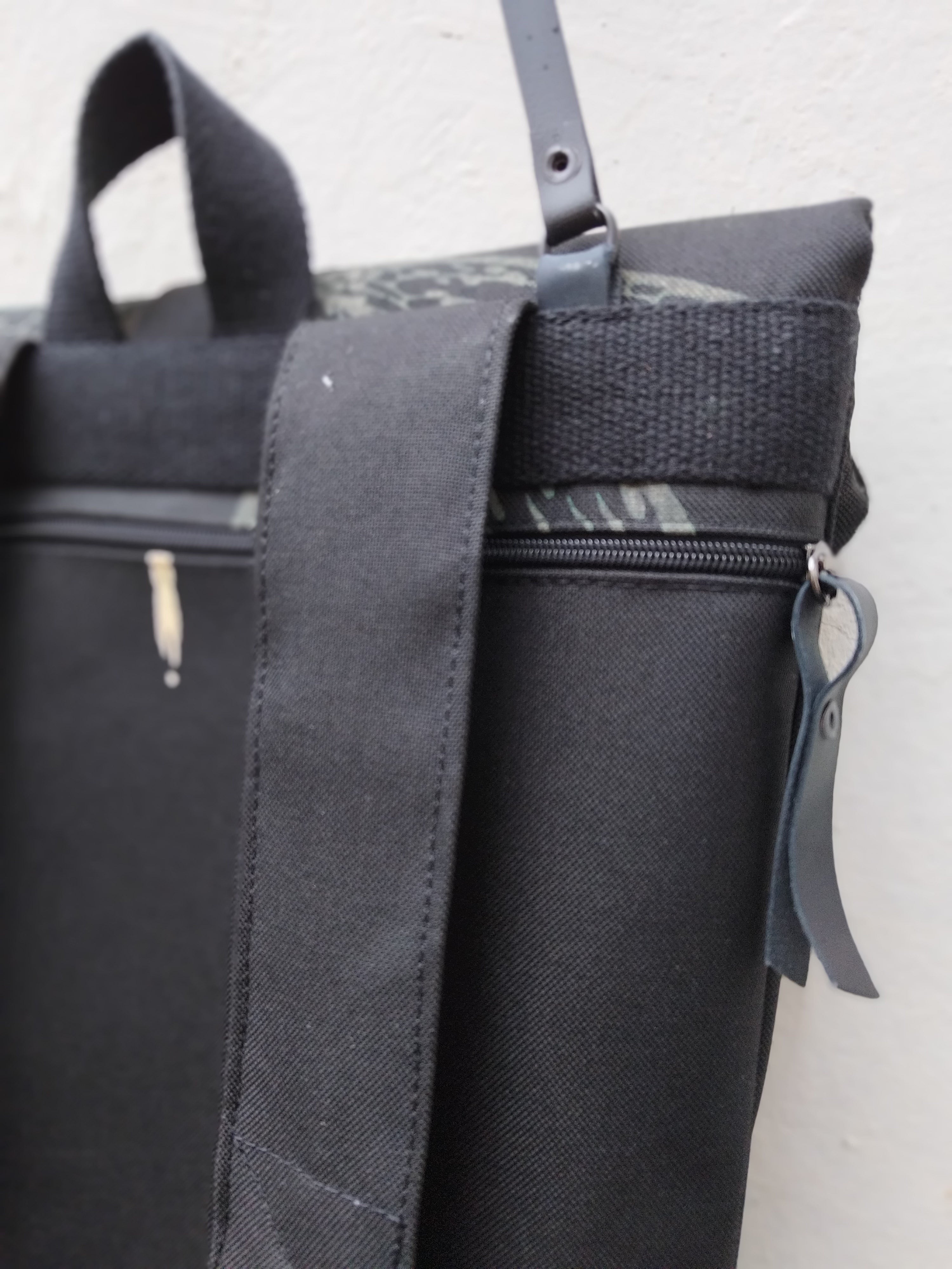 SITOLAB BLACK BACKPACK WITH INSECTS PRINT