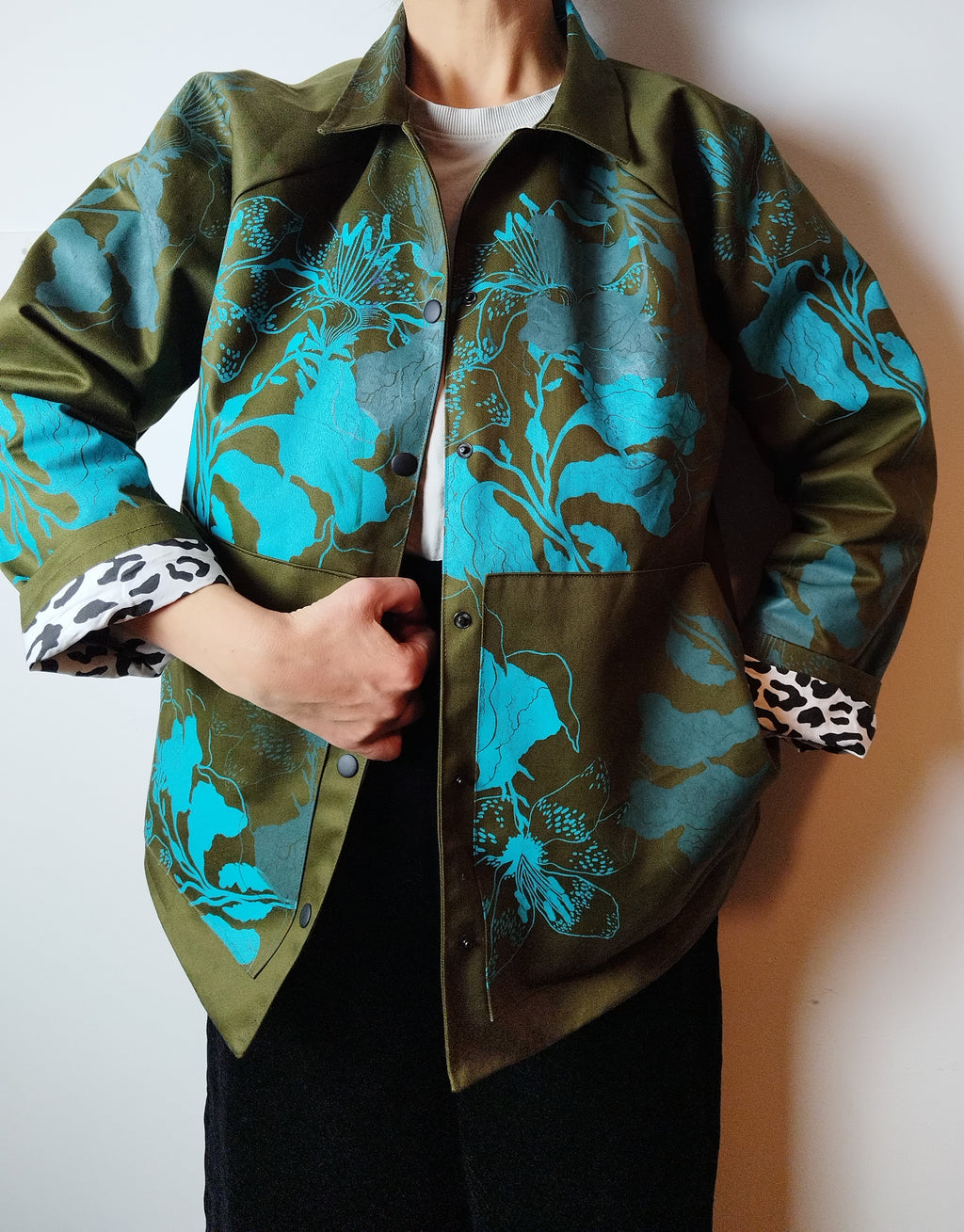 SITOLAB OLIVE WORKWEAR STYLE FLORAL PRINT JACKET