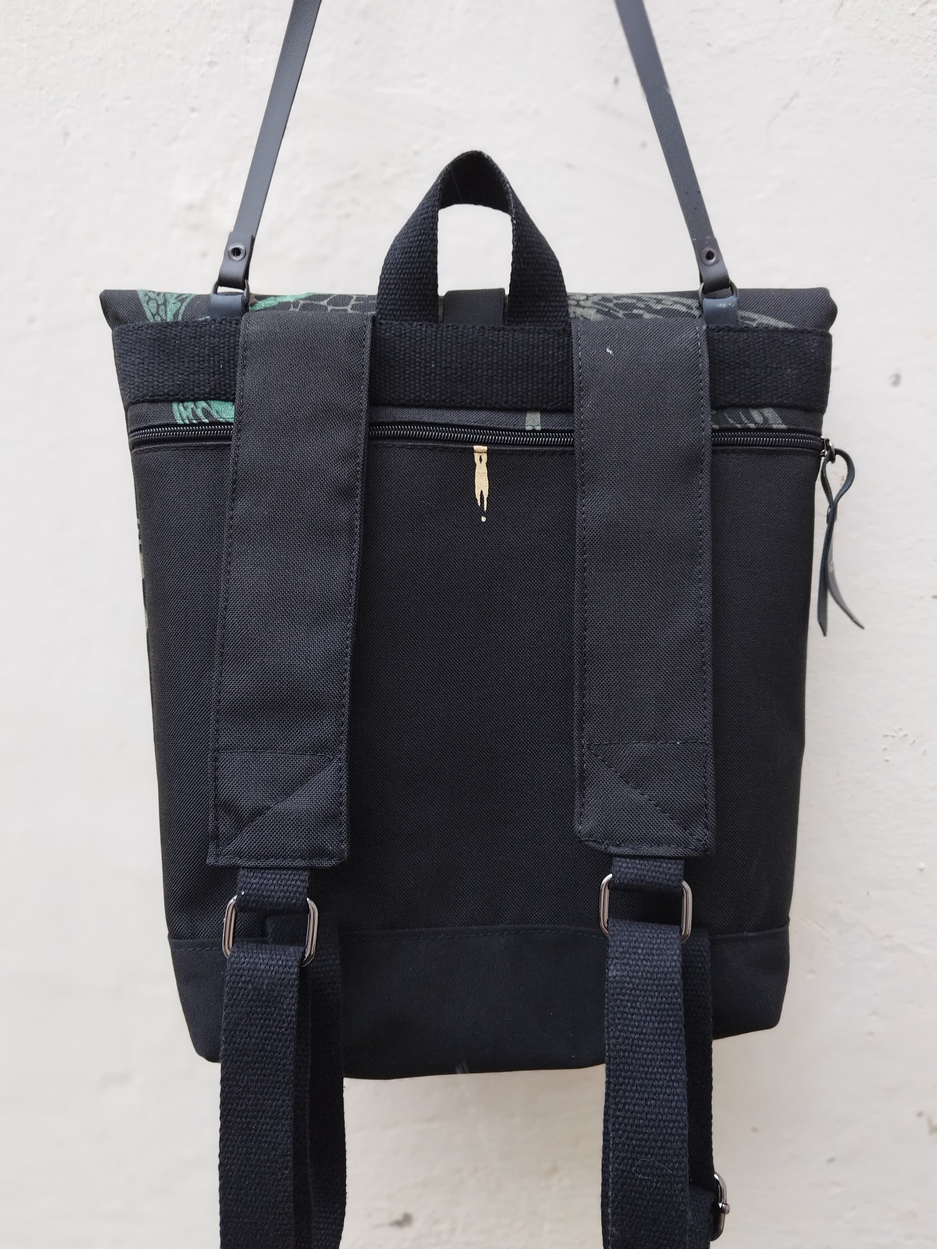 SITOLAB BLACK BACKPACK WITH INSECTS PRINT