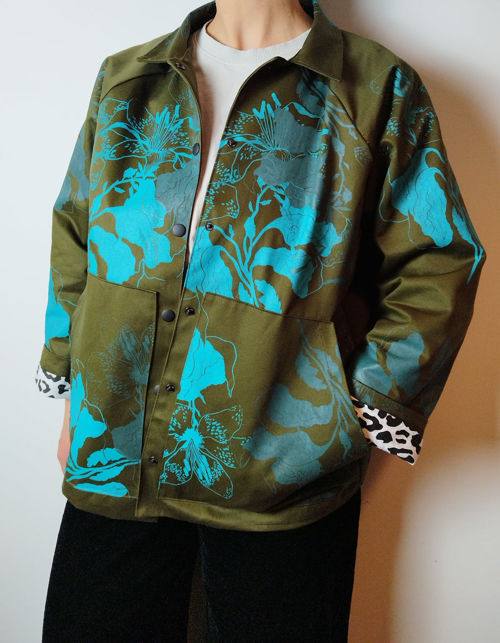 SITOLAB OLIVE WORKWEAR STYLE FLORAL PRINT JACKET