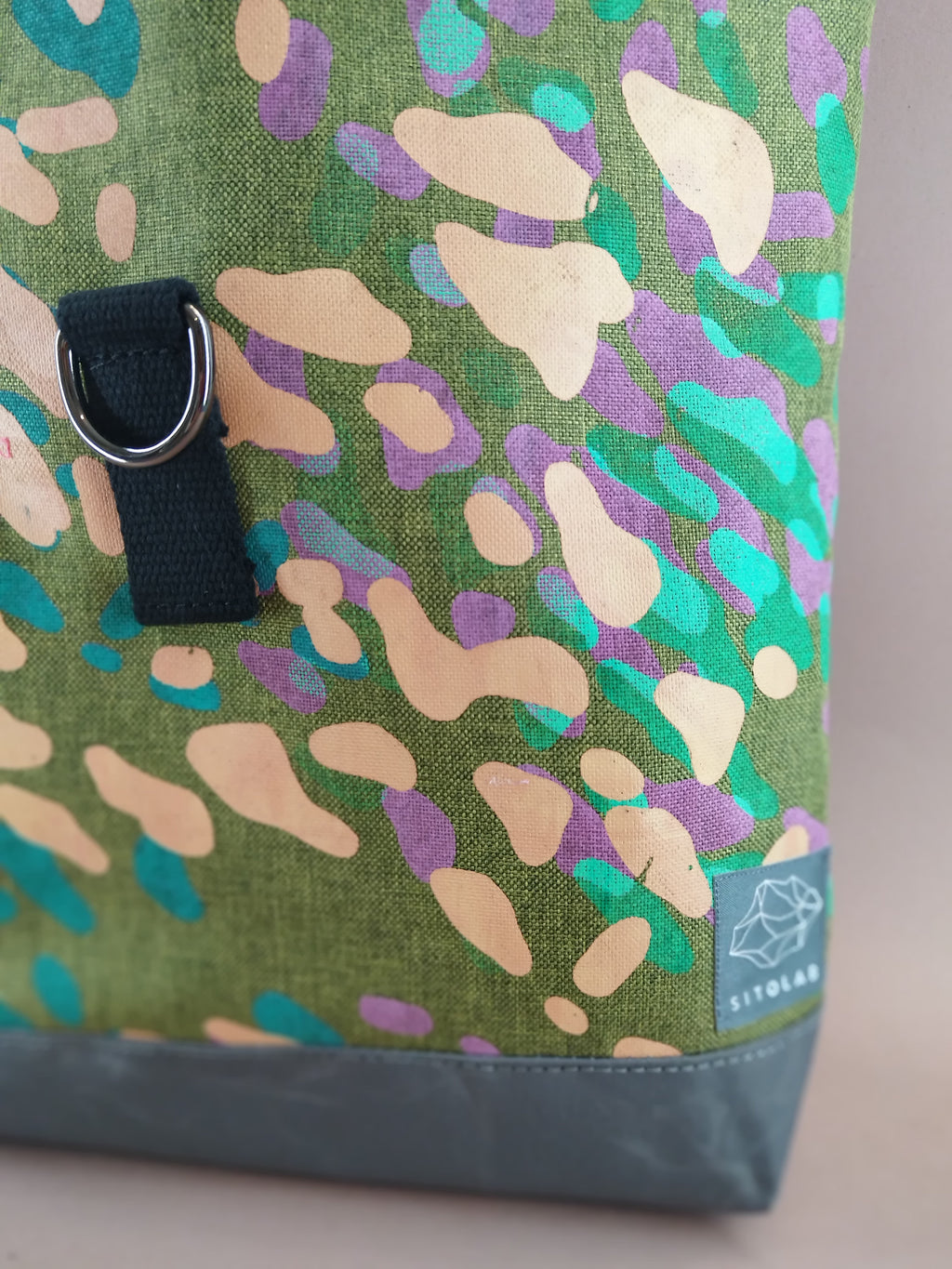 SITOLAB GREEN BACKPACK WITH FRECKLE PRINT
