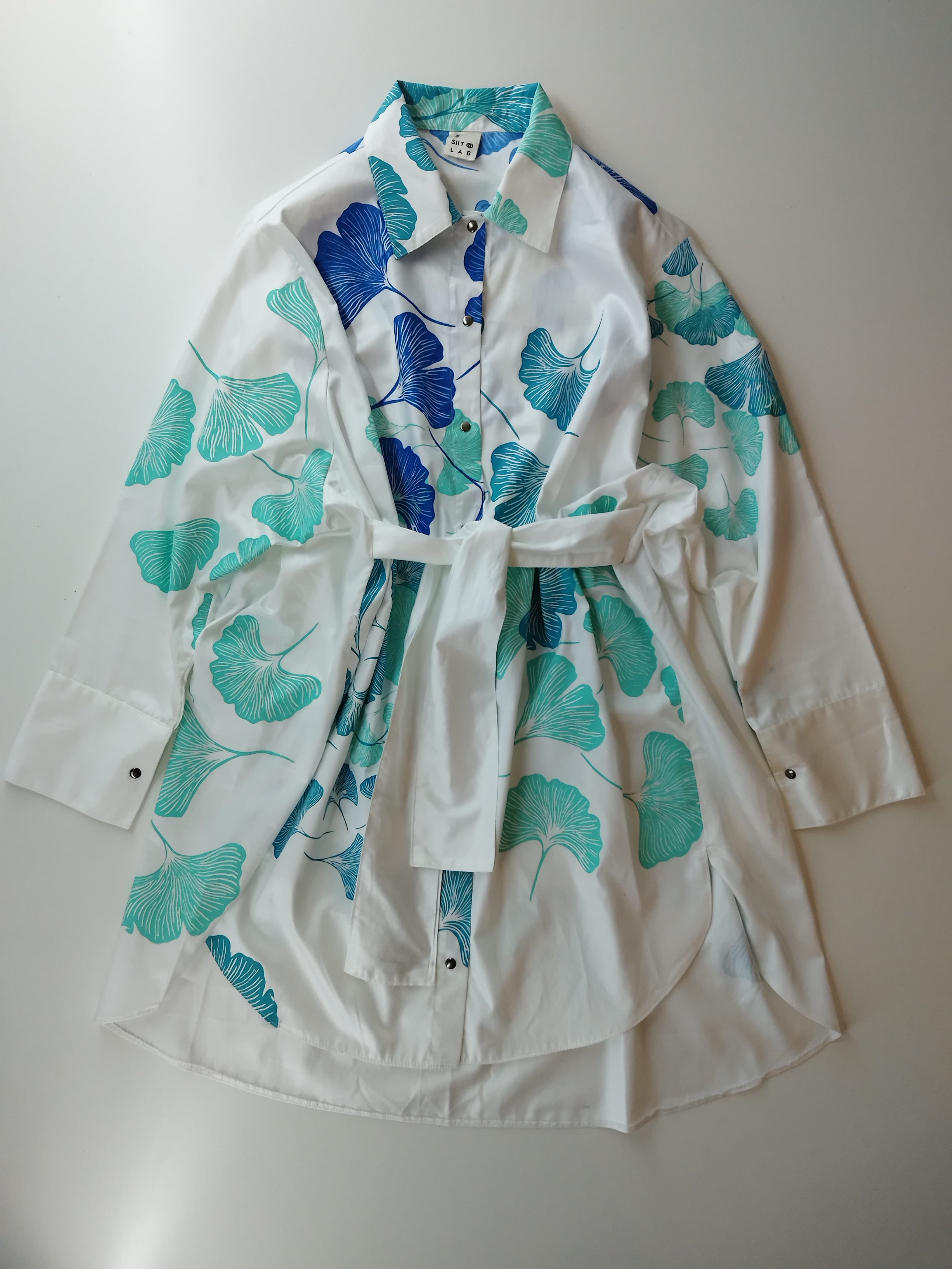 SITOLAB OVERSIZE SHIRT WITH TURQUOISE GINKO PRINT